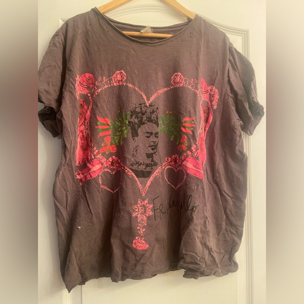 Magnolia Pearl Frida Kahlo T-Shirt